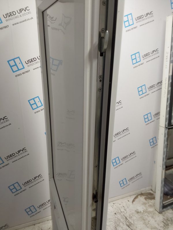 Used White Upvc Back Door 845mm x 2030mm (reduce to 830mm) 0269 - Image 6
