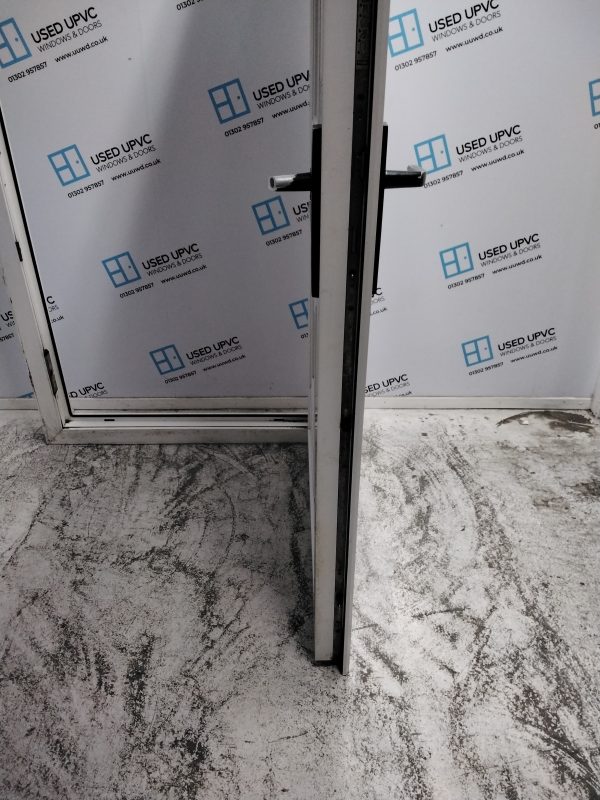Used White Upvc Front Door 925mm x 2040mm 0006 - Image 5