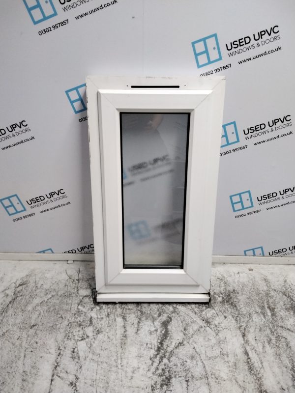 Used White Upvc Window 495mm x 910mm W0046