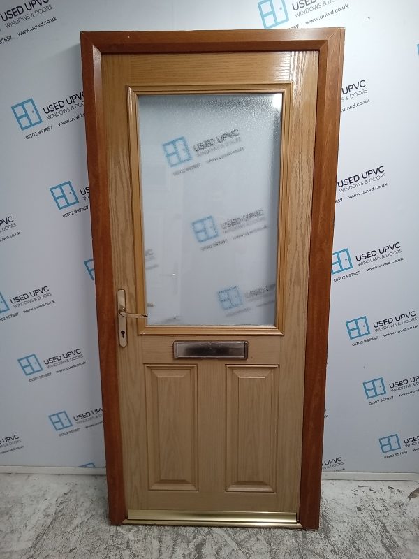Used Oak Composite Front Door 920mm x 2010mm 0355