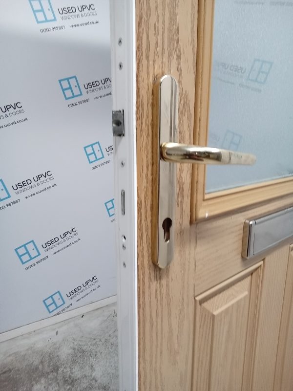Used Oak Composite Front Door 920mm x 2010mm 0355 - Image 5