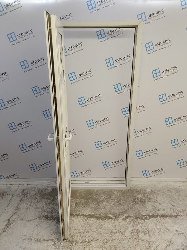 Used White Upvc Front Door 890mm x 2070mm 0372 - Image 3
