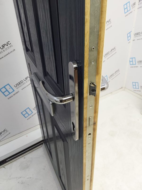 Used Blue Composite Front Door 920mm x 2040mm (reduce to 900mm) 0120 - Image 6