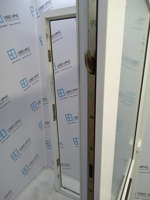 Used White Upvc Front Door 905mm x 2045mm 0422 - Image 4