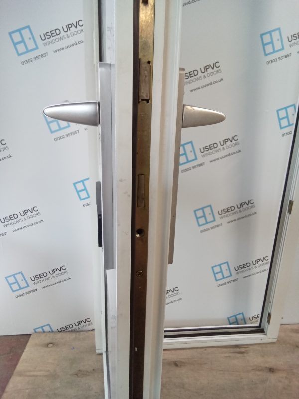 Used White Upvc Front Door with Toplight 910mm x 2420mm 0520 - Image 5