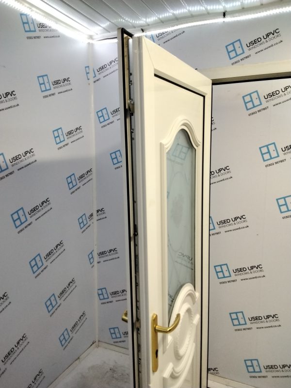 Used White Upvc Front Door 920mm x 2030mm 0531 - Image 4