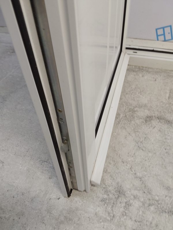Used White Upvc Front Door 870mm x 2055mm 0526 - Image 6