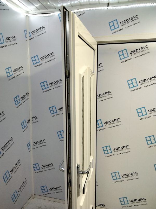 Used White Upvc Front Door 930mm x 2050mm 0559 - Image 4
