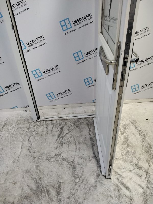 Used White Composite Front Door 840mm x 2050mm 0671 - Image 5