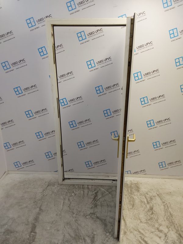 Used White Upvc Front Door 900mm x 2045mm 0133 - Image 3