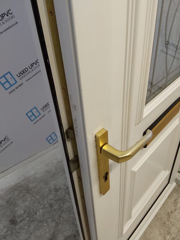 Used White Upvc Front Door 925mm x 2060mm (reduce to 910mm) 0546 - Image 5
