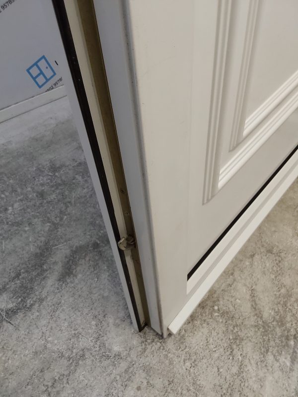 Used White Upvc Front Door 925mm x 2060mm (reduce to 910mm) 0546 - Image 6