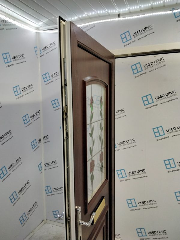 Used Rosewood Upvc Front Door 920mm x 2040mm 0686 - Image 4