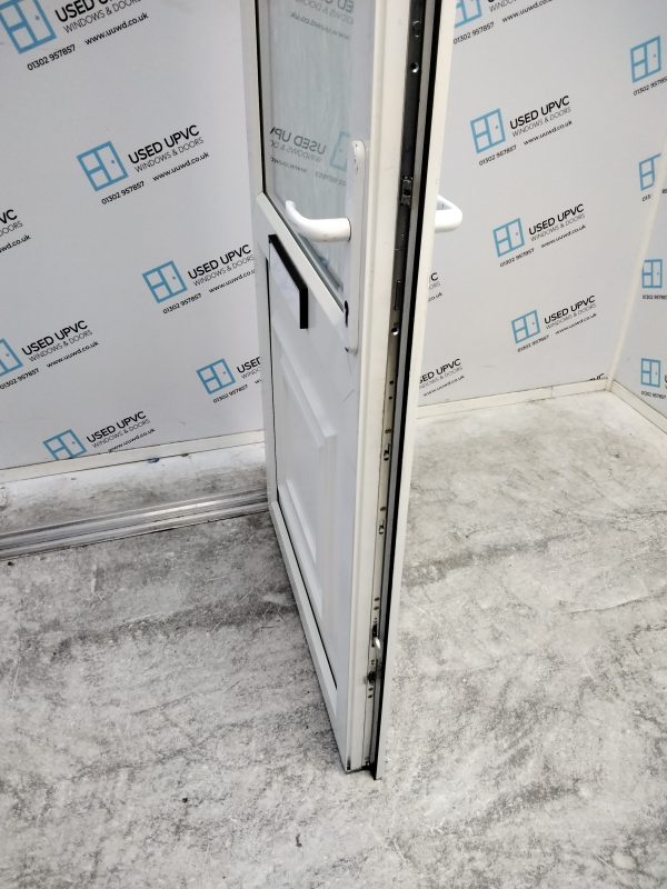 Used White Upvc Front Door 930mm x 2020mm 0704 - Image 4