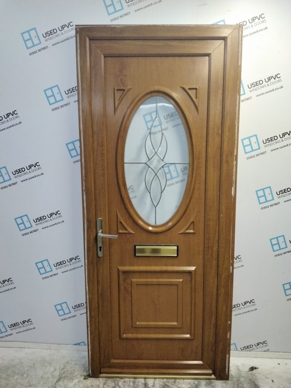 Used Oak Upvc Front Door 885mm x 2085mm (Reduce To 865mm x 2085mm)