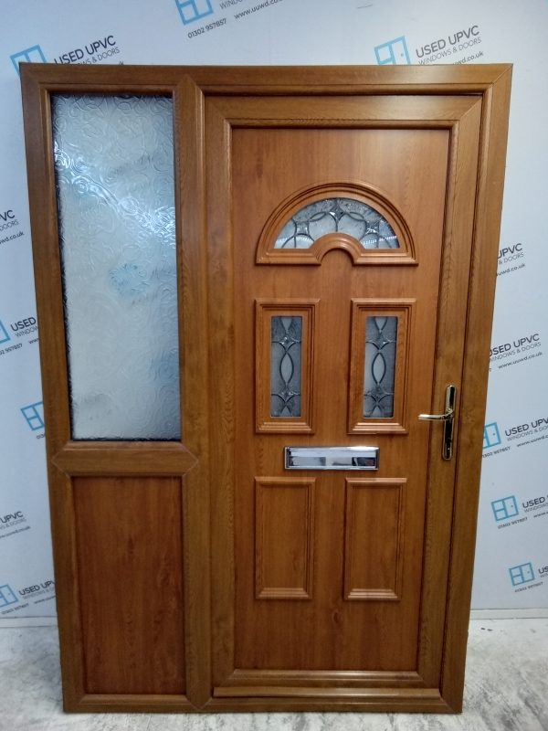 Used Oak Upvc Front Door And Side 1360mm x 2050mm DS038
