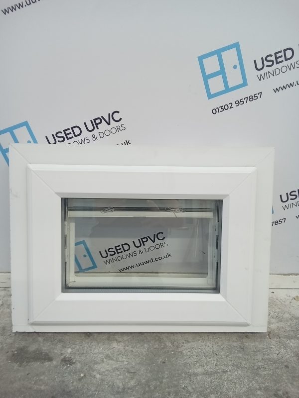 Used White Upvc Window 570mm x 415mm W0128