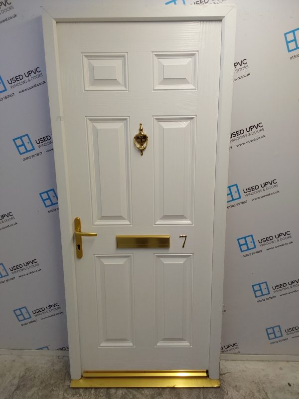 Used White Composite Front Door 910mm x 2080mm C8D30