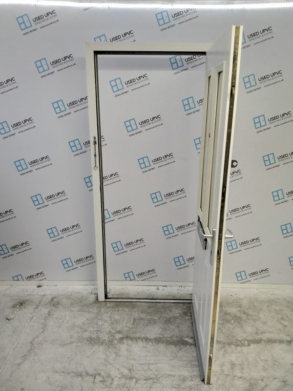 Used White Composite Front Door 910mm x 2060mm 0773 - Image 3