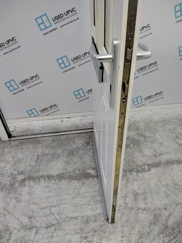 Used White Composite Front Door 910mm x 2060mm 0773 - Image 5
