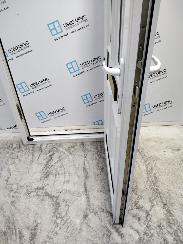 Used White Upvc Front Door 890mm x 2050mm (Reduce To 870mm x 2030mm) 0231 - Image 5