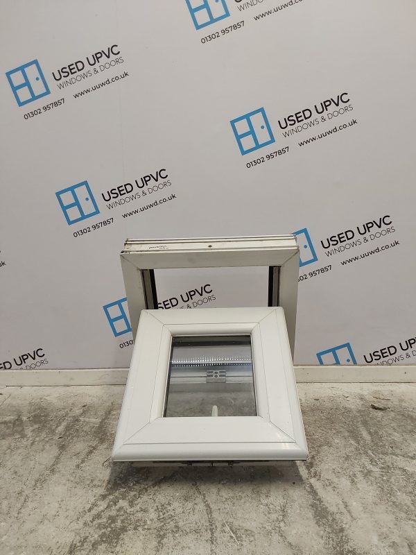 Used white upvc window 390mm x 415mm W0173 - Image 4