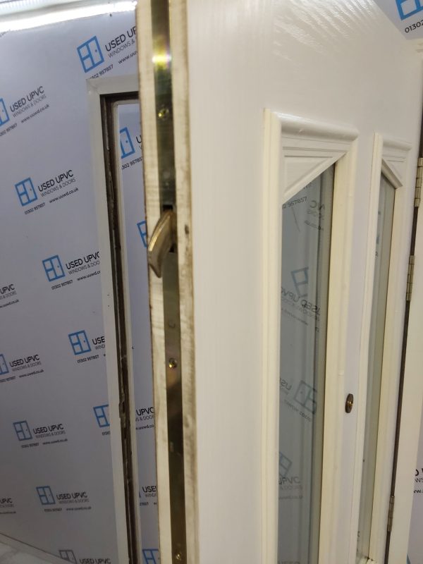 Used White Composite Front Door 925mm x 2095mm 0774 - Image 5