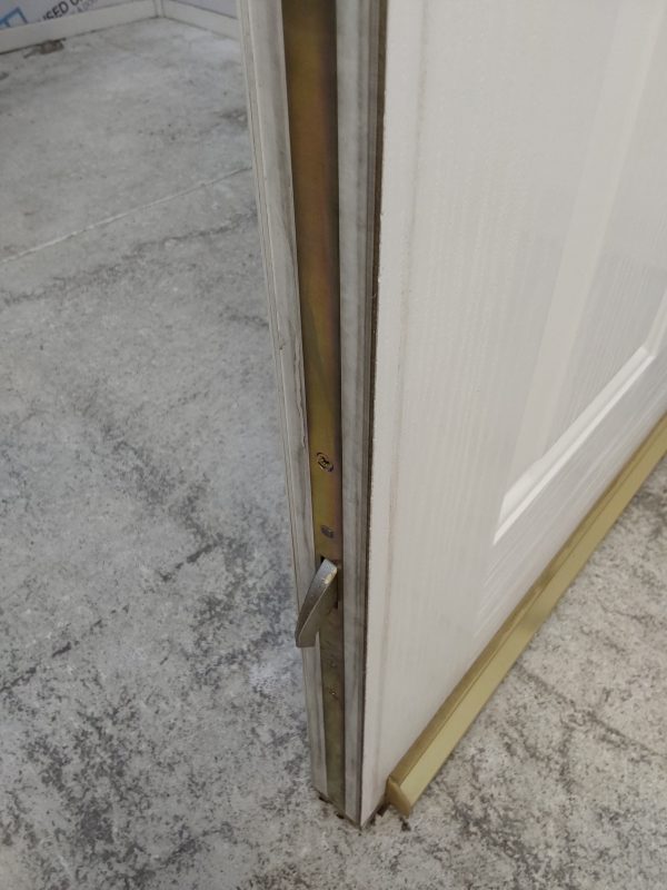 Used White Composite Front Door 925mm x 2090mm 0813 - Image 7