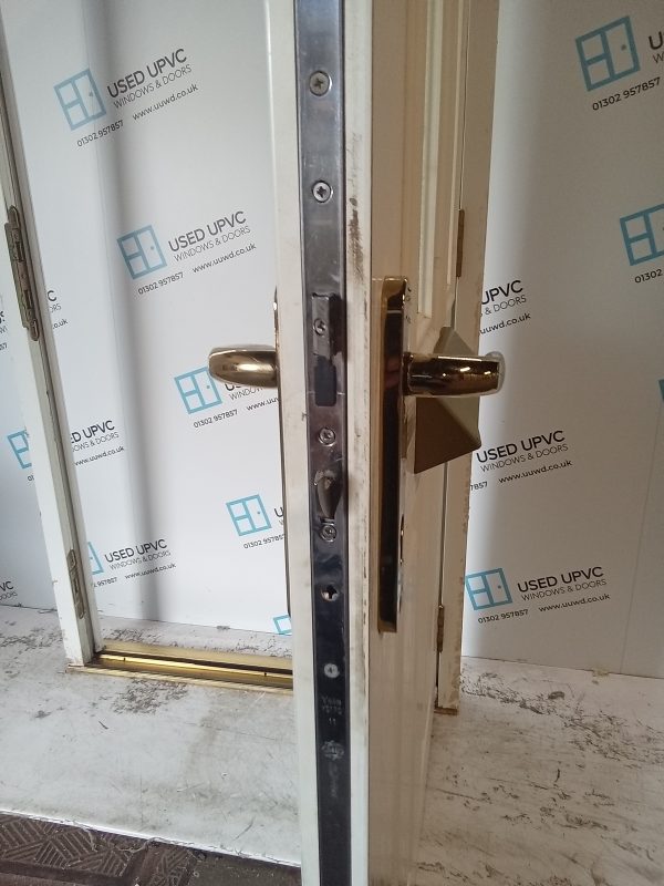 Used White Composite Front Door 900mm x 2010mm C11D32 - Image 8