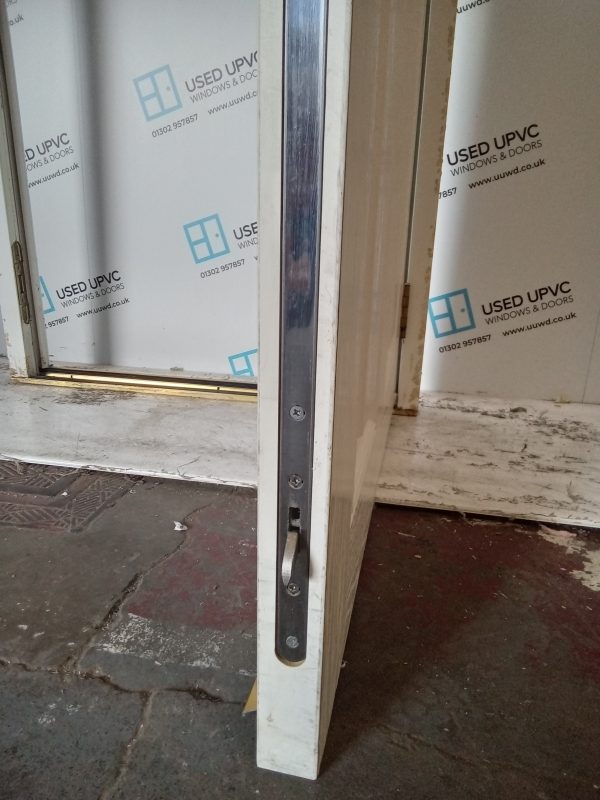 Used White Composite Front Door 900mm x 2010mm C11D32 - Image 9