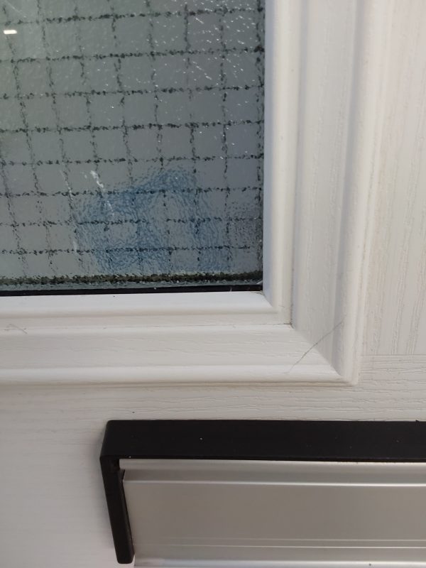 Used White Composite Front Door 910mm x 2040mm 0593 - Image 6