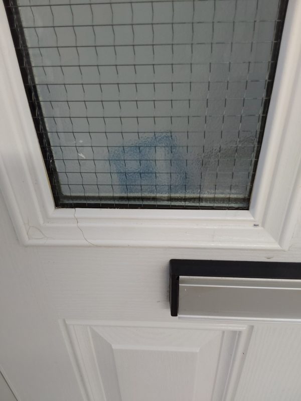 Used White Composite Front Door 910mm x 2040mm 0593 - Image 5