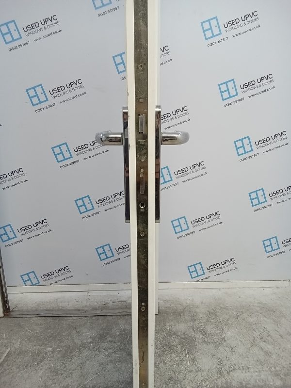 Used White Composite Front Door 905mm x 2050mm 0409 - Image 7