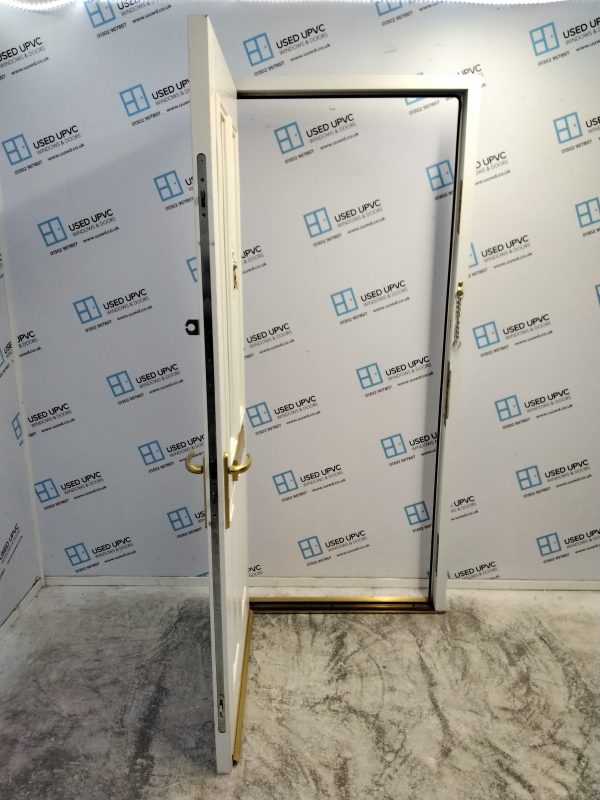 Used White Composite Front Door 915mm x 2060mm 0391 - Image 3