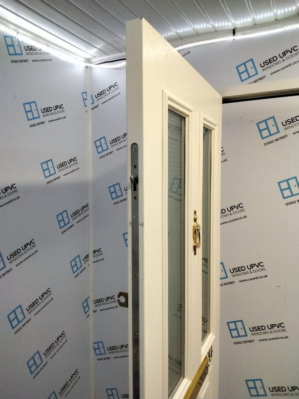 Used White Composite Front Door 915mm x 2060mm 0391 - Image 4