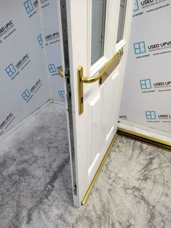 Used White Composite Front Door 915mm x 2060mm 0391 - Image 5