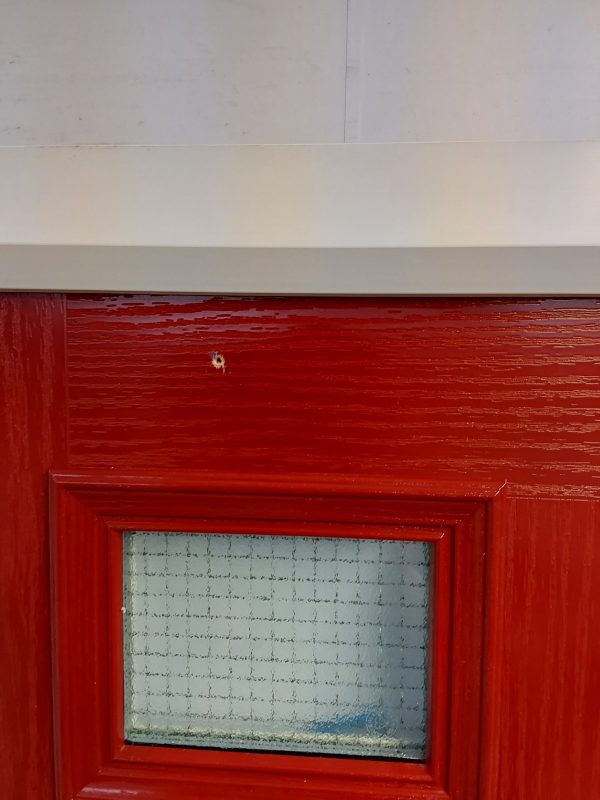 Used Red Composite Front Door 890mm x 2000mm C1014 - Image 4