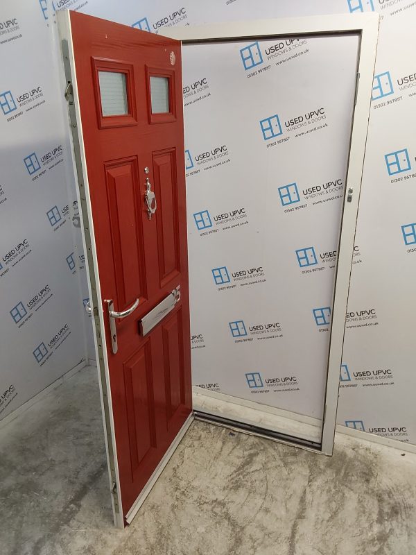 Used Red Composite Front Door 890mm x 2000mm C1014 - Image 3