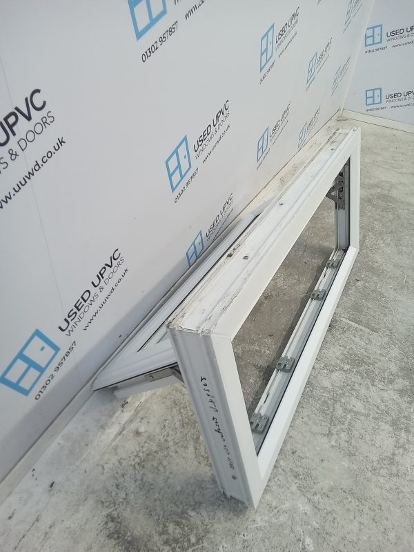 Used White Upvc Window 920mm x 415mm W0125 - Image 4