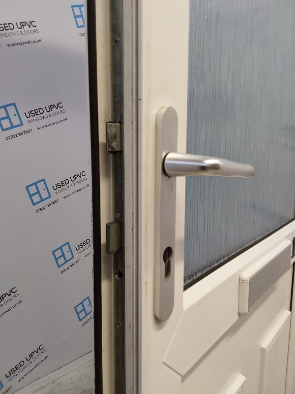 Used White Upvc Front Door 885mm x 2045mm C6058 - Image 7