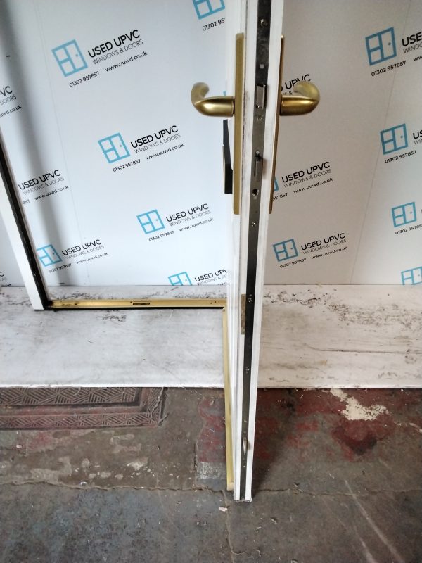 Used White Composite Front Door 920mm x 2090mm 0766 - Image 5