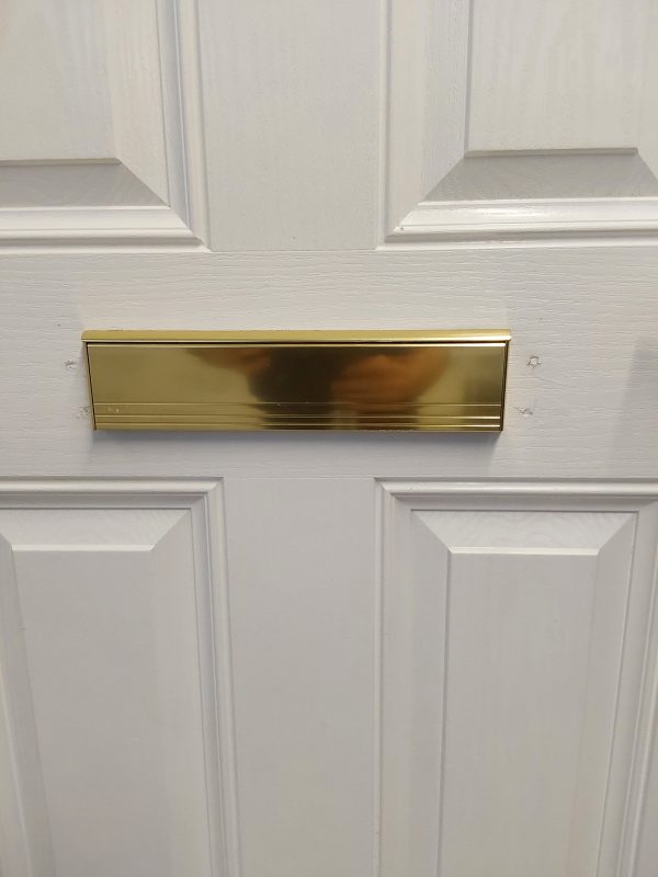 Used White Composite Front Door 910mm x 2080mm C8D30 - Image 6