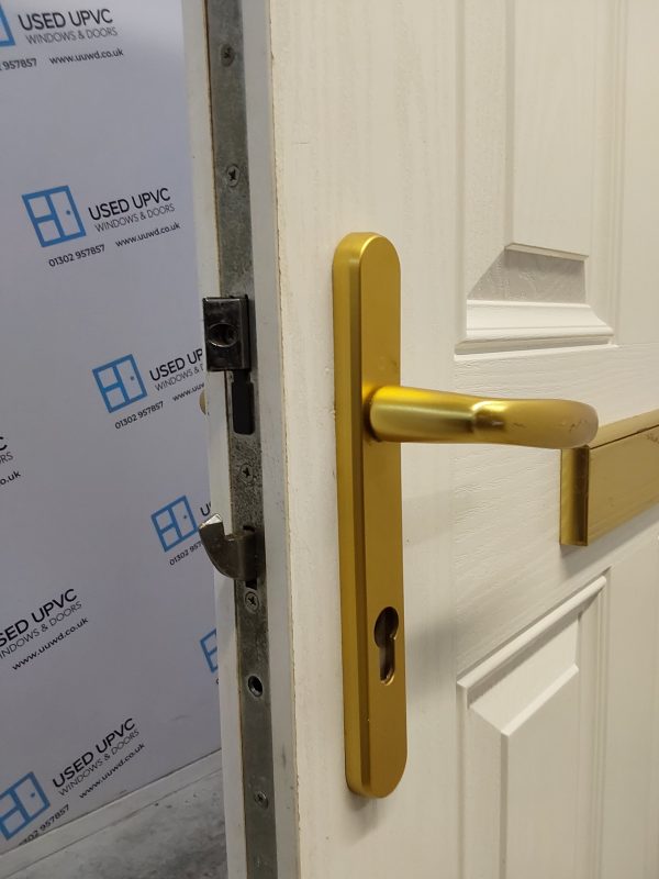 Used White Composite Front Door 910mm x 2080mm C8D30 - Image 8