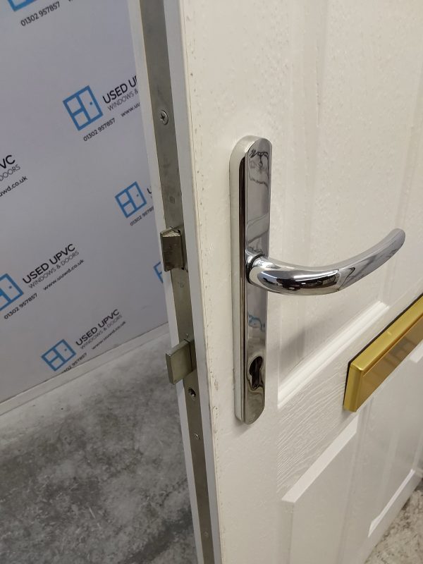 Used White Composite Front Door 870mm x 1960mm 0820 - Image 7