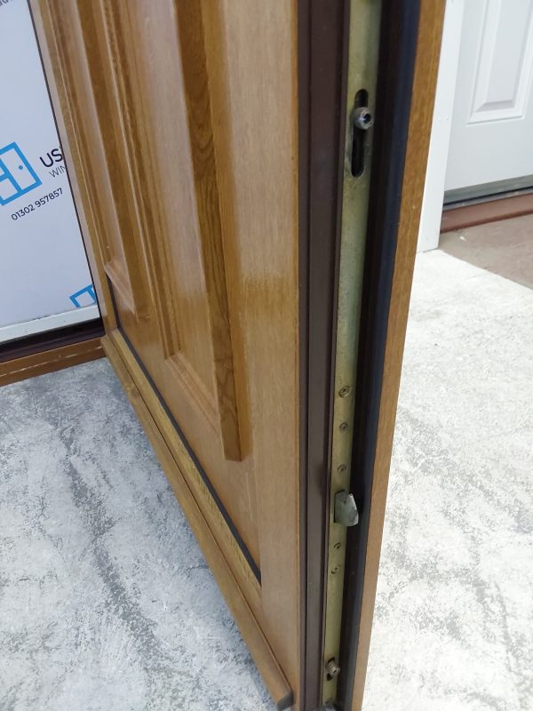 Used Oak Upvc Back Door 930mm x 2090mm (reduce to 910mm) C6044 - Image 8