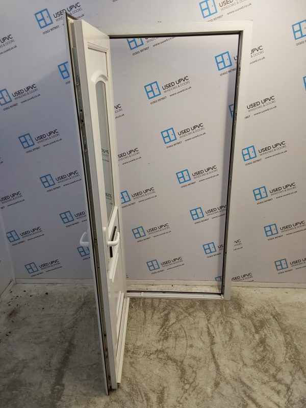 Used White Upvc Front Door 920mm x 1970mm (reduce to 905mm) C6029 - Image 3
