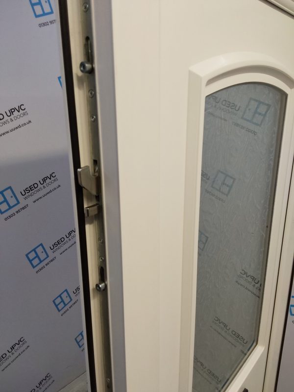 Used White Upvc Front Door 920mm x 1970mm (reduce to 905mm) C6029 - Image 4