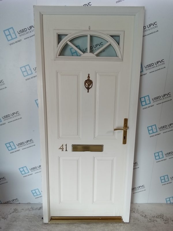 Used White Composite Front Door 910mm x 2080mm C9D19