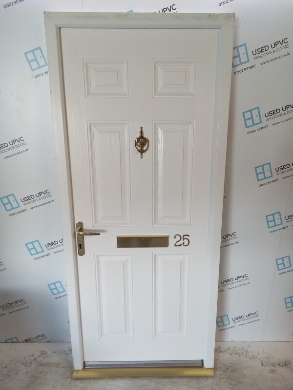 Used White Composite Front Door 905mm x 2070mm C8D11