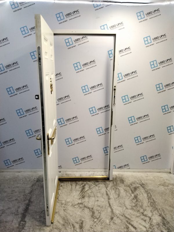 Used White Composite Front Door 860mm x 1990mm 0856 - Image 3